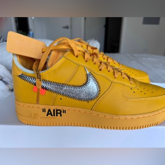 OFF-White X Air Force 1 Low “University Gold” - Picture 5 of 9